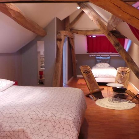 Chambre D'Hotes Mansardee Saint-Ouen-les-Vignes Екстериор снимка