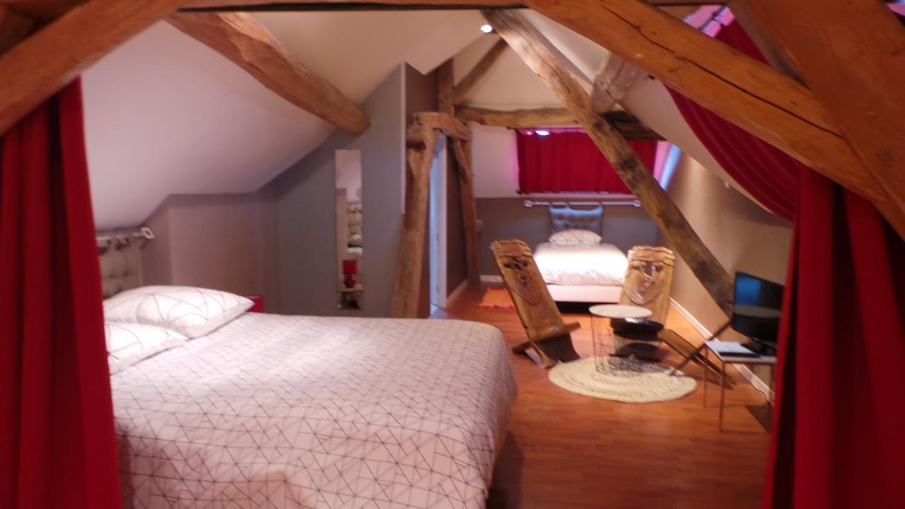 Chambre D'Hotes Mansardee Saint-Ouen-les-Vignes Екстериор снимка
