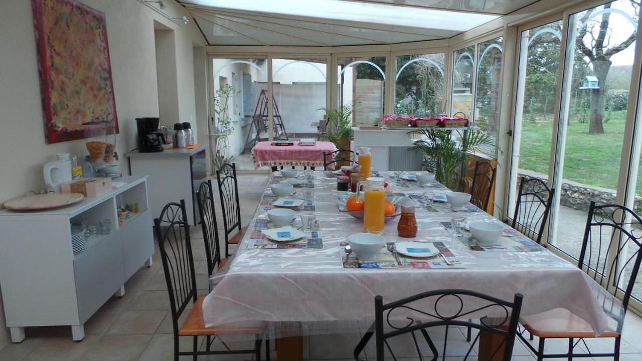Chambre D'Hotes Mansardee Saint-Ouen-les-Vignes Екстериор снимка