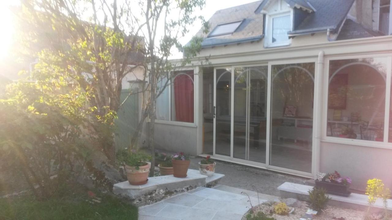 Chambre D'Hotes Mansardee Saint-Ouen-les-Vignes Екстериор снимка
