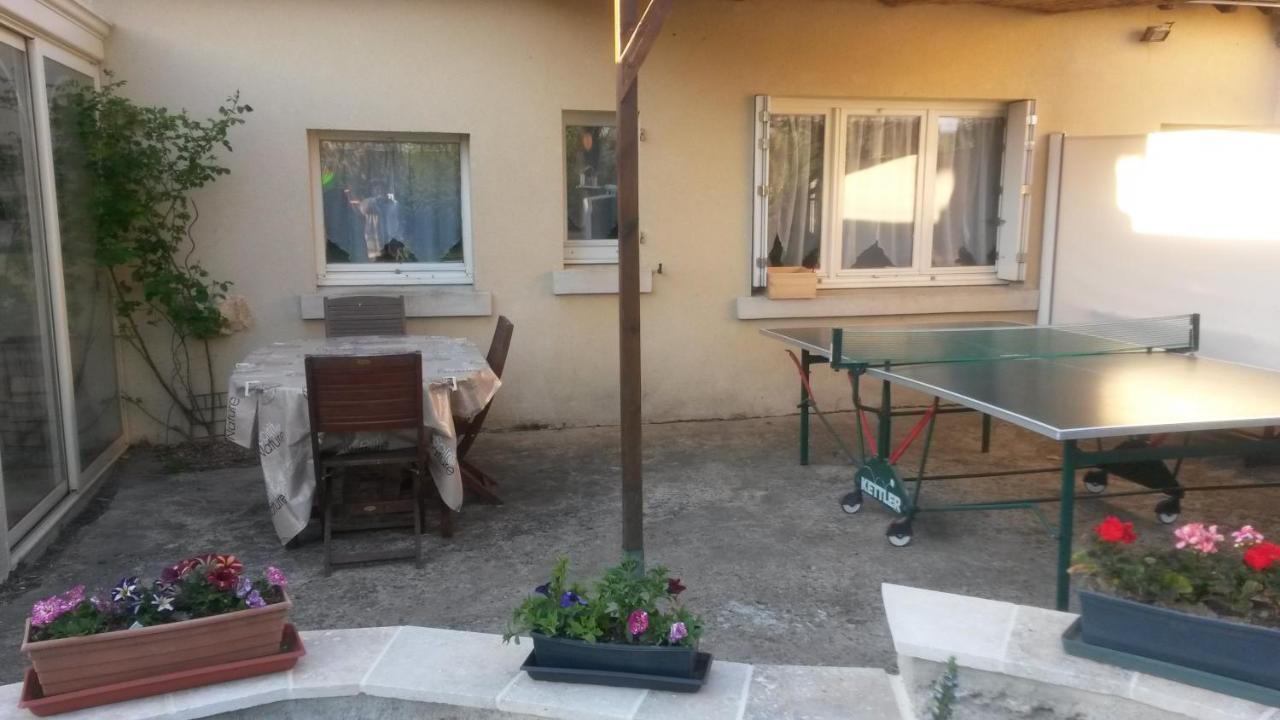 Chambre D'Hotes Mansardee Saint-Ouen-les-Vignes Екстериор снимка