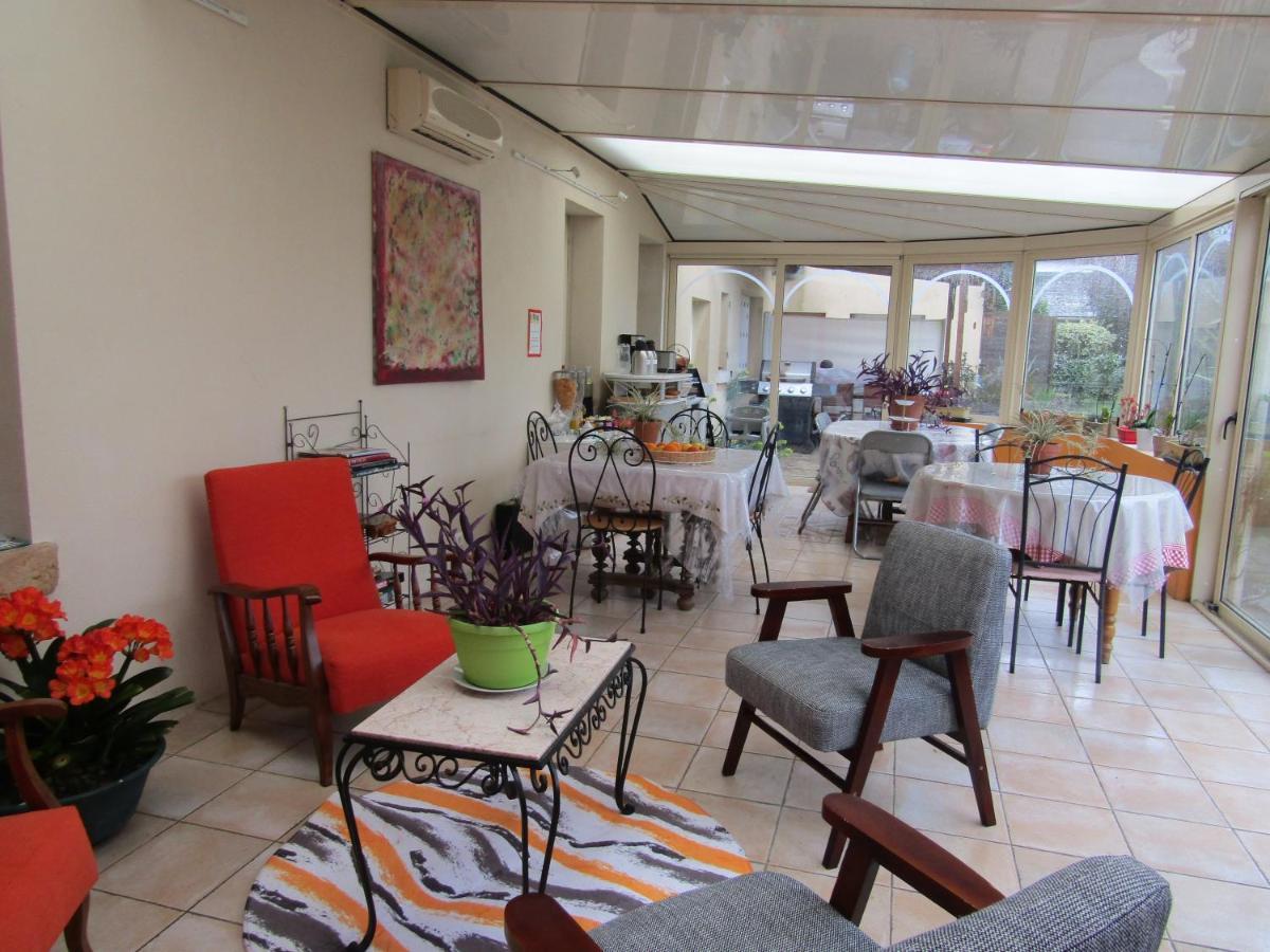 Chambre D'Hotes Mansardee Saint-Ouen-les-Vignes Екстериор снимка